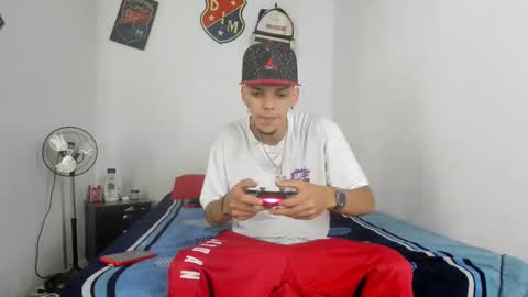 johan_and_antonella online show from January 11, 6:54 pm