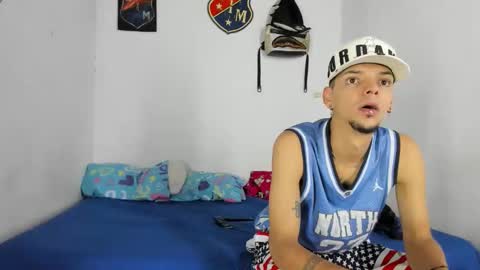 johan_and_antonella online show from January 10, 11:20 pm