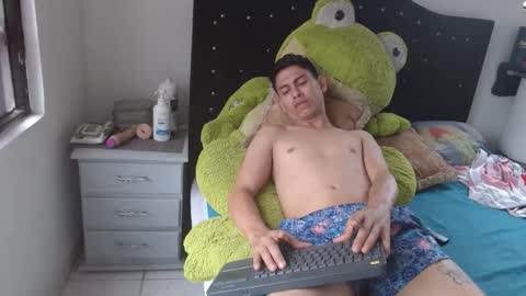 johan online show from March 12, 7:31 pm