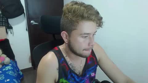 JOHAN independient model online show from October 24, 2:46 pm