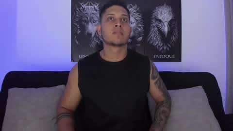 Snapshot of johansmith__ chatting on October 28, 2:26 am Johan Smith online show from October 28, 2:26 am