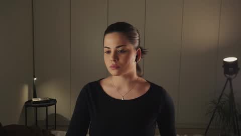 Jo online show from December 1, 8:25 pm