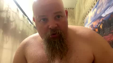 Snapshot of john40a chatting on January 17, 2:18 am John online show from January 17, 2:18 am