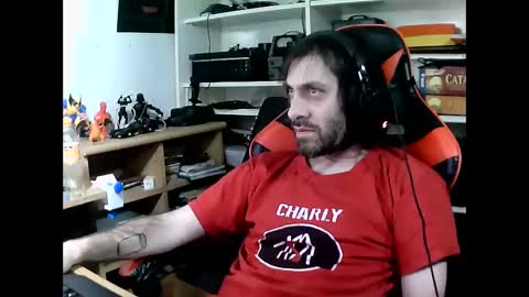 Snapshot of john566112 chatting on November 16, 5:35 am john online show from November 16, 5:35 am