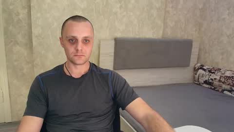 Snapshot of john_3019 chatting on April 3, 7:12 pm John online show from April 3, 7:12 pm