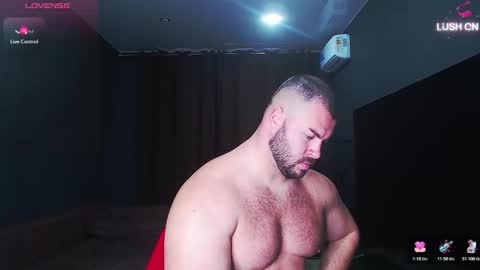 Snapshot of john_and_kiss chatting on November 25, 8:47 am john and kiss online show from November 25, 8:47 am