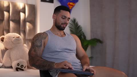 Snapshot of john_king29 chatting on December 23, 9:51 pm john online show from December 23, 9:51 pm