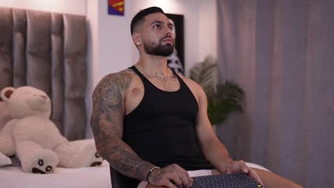 Snapshot of john_king29 chatting on January 29, 6:39 pm john online show from January 29, 6:39 pm