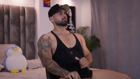 Snapshot of john_king29 chatting on February 22, 2:30 pm john online show from February 22, 2:30 pm