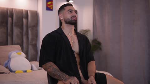 Snapshot of john_king29 chatting on February 26, 12:27 am john online show from February 26, 12:27 am