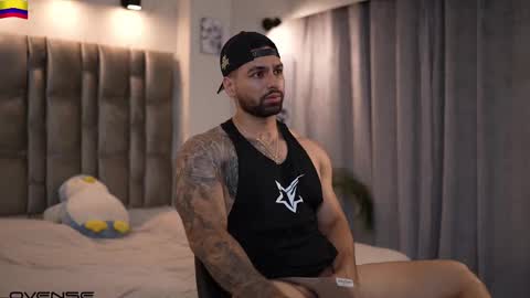 Snapshot of john_king29 chatting on September 13, 12:54 am john online show from September 13, 12:54 am