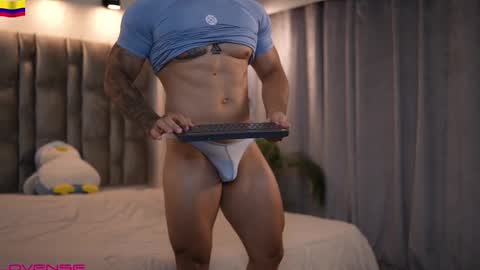 Snapshot of john_king29 chatting on October 11, 12:15 pm john online show from October 11, 12:15 pm