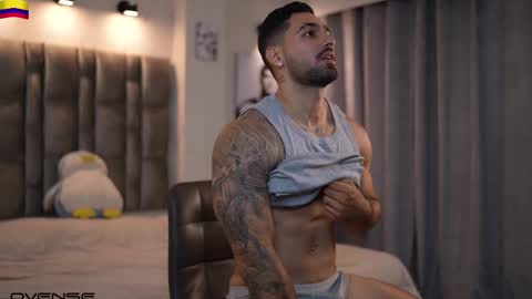 Snapshot of john_king29 chatting on October 19, 2:18 pm john online show from October 19, 2:18 pm