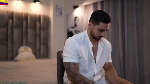 Snapshot of john_king29 chatting on October 23, 10:30 pm john online show from October 23, 10:30 pm