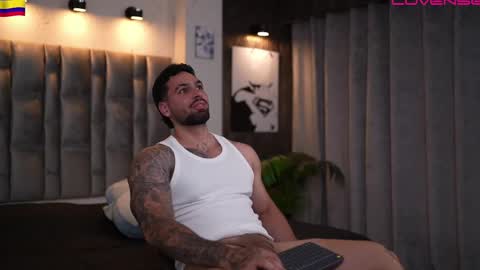 Snapshot of john_king29 chatting on May 15, 11:01 pm john online show from May 15, 11:01 pm