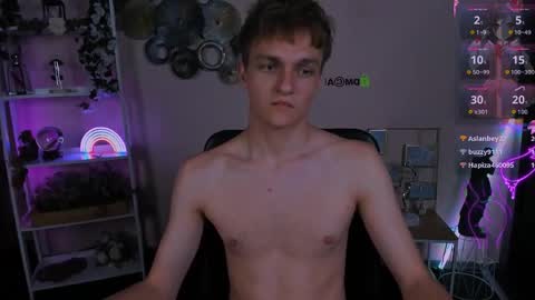 Snapshot of john_lik chatting on May 22, 7:08 pm John online show from May 22, 7:08 pm
