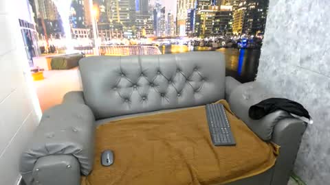 Snapshot of john_santos_ chatting on June 21, 8:55 pm john santos online show from June 21, 8:55 pm