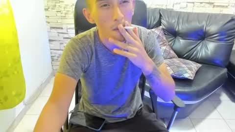 Snapshot of john_santos_ chatting on August 1, 8:52 pm john santos online show from August 1, 8:52 pm