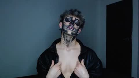 John Vichenso online show from October 31, 12:33 am