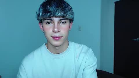 John Vichenso online show from November 18, 9:52 pm