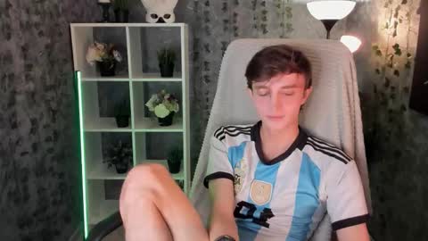 John online show from November 7, 1:22 pm