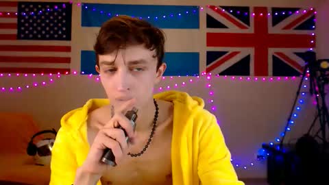 Snapshot of john_winx chatting on February 14, 12:13 pm john_winx online show from February 14, 12:13 pm