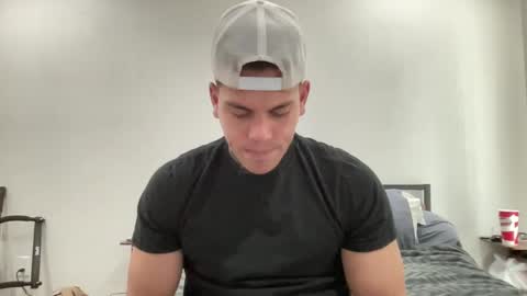 JAXX online show from December 17, 7:37 pm