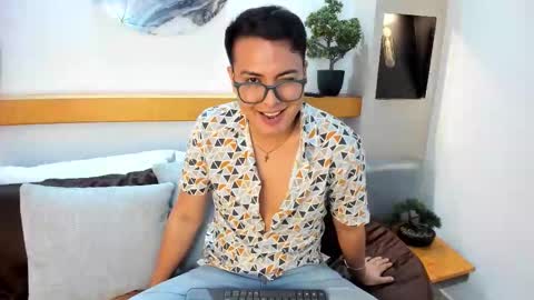 johnbelrose online show from November 18, 7:18 pm