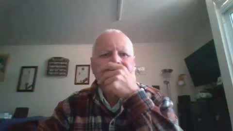 Snapshot of johndesnudado chatting on May 3, 10:54 am johndesnudado online show from May 3, 10:54 am