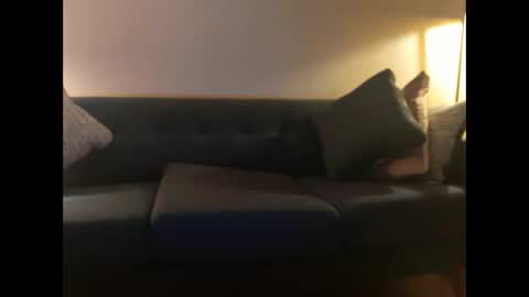 Snapshot of johneelicks chatting on January 18, 8:51 am Johnee online show from January 18, 8:51 am