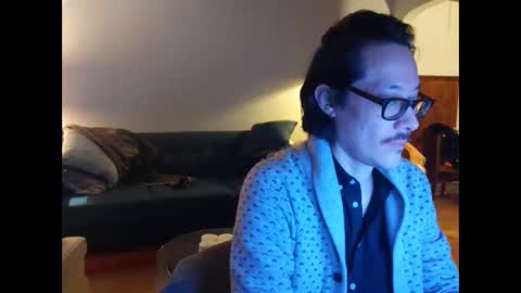 Snapshot of johneelicks chatting on March 8, 9:13 am Johnee online show from March 8, 9:13 am