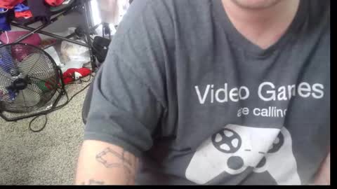 Snapshot of johnfernandez784 chatting on February 24, 6:17 pm johnfernandez784 online show from February 24, 6:17 pm