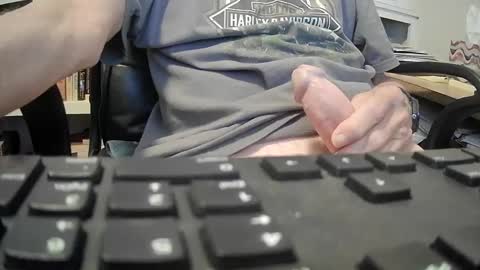 Snapshot of johngp777 chatting on September 18, 12:51 pm johngp777 online show from September 18, 12:51 pm