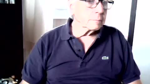 Snapshot of johnjohn6226623 chatting on June 16, 2:09 pm johnjohn6226 online show from June 16, 2:09 pm