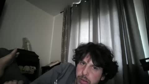 Snapshot of johnjohn90909 chatting on April 25, 7:33 pm johnjohn online show from April 25, 7:33 pm