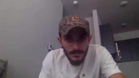 Snapshot of johnjones585121 chatting on November 16, 7:52 pm johnjones585121 online show from November 16, 7:52 pm