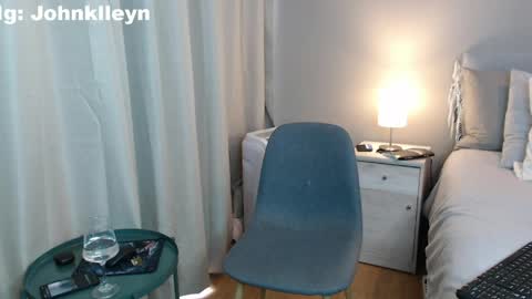 john online show from April 27, 7:23 pm