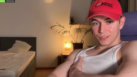 Snapshot of johnnnyhorny chatting on June 14, 8:00 pm Johnny online show from June 14, 8:00 pm