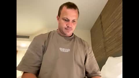 Snapshot of johnny61600 chatting on February 1, 11:09 am Lovenitwet69 online show from February 1, 11:09 am