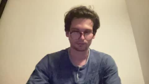 Snapshot of johnny__wood chatting on December 23, 12:35 am Johnny online show from December 23, 12:35 am