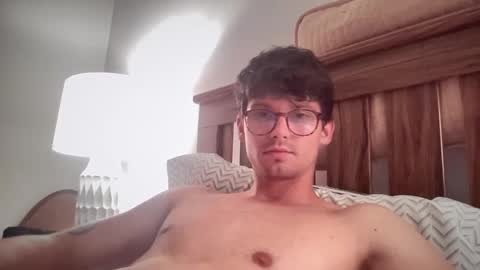 Snapshot of johnny__wood chatting on October 1, 3:01 am Johnny online show from October 1, 3:01 am