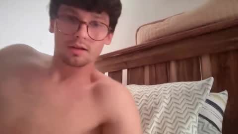 Snapshot of johnny__wood chatting on October 21, 6:03 am Johnny online show from October 21, 6:03 am