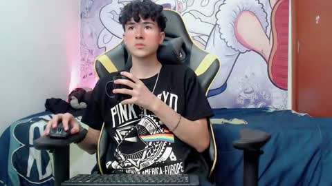 johnny_cagee online show from December 18, 5:15 am