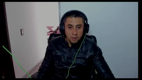 Snapshot of johnny_seens1 chatting on December 3, 5:11 pm Johnny online show from December 3, 5:11 pm