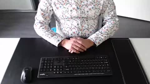 Johnny Walker13 online show from December 6, 1:11 pm