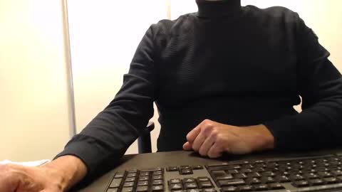 johnny_walker14 online show from December 18, 3:29 pm