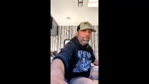 johnnydeep875731 online show from May 1, 6:56 pm