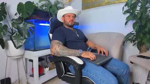 JOHNNY online show from March 1, 2:02 am