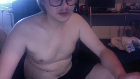 Snapshot of johnnygte chatting on July 15, 6:13 pm johnnygte online show from July 15, 6:13 pm