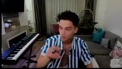 Johnny k. online show from June 18, 7:40 pm